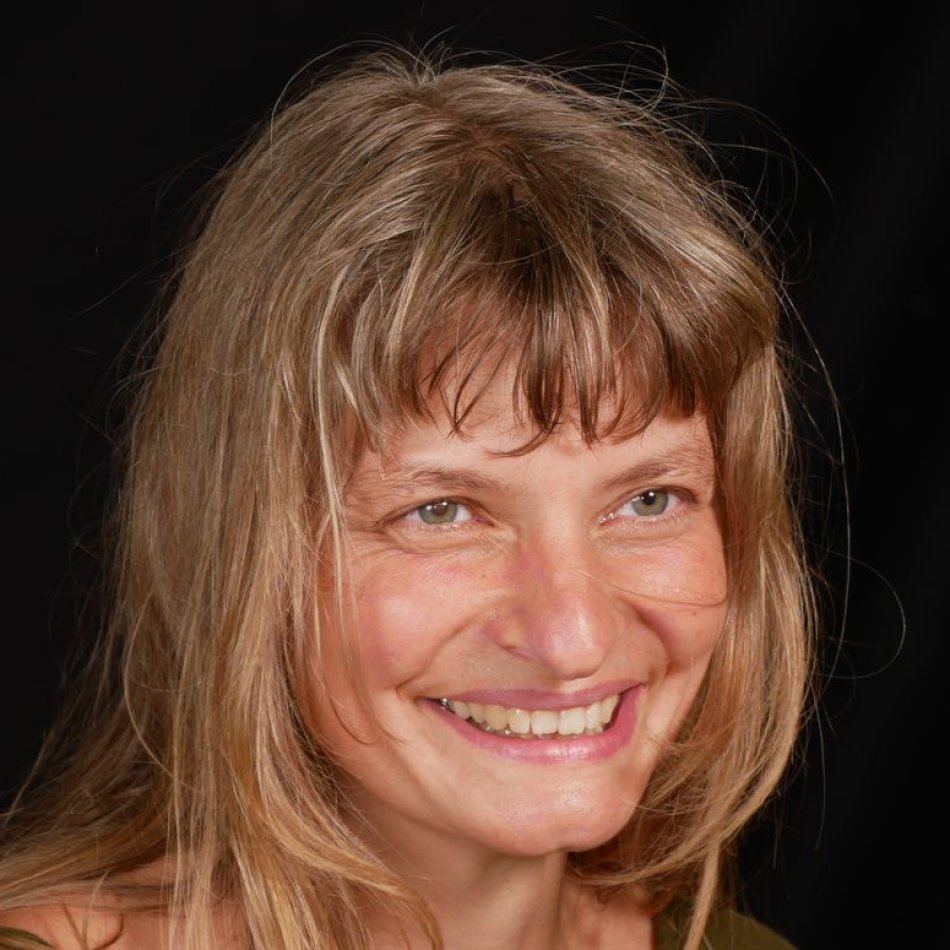 portrait_d'artiste_Aurore_Besson